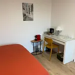 Chambre Familiale Independante Avec Salle De Bain Privee